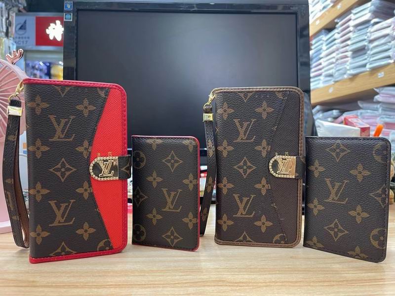 LV Suit 090331
